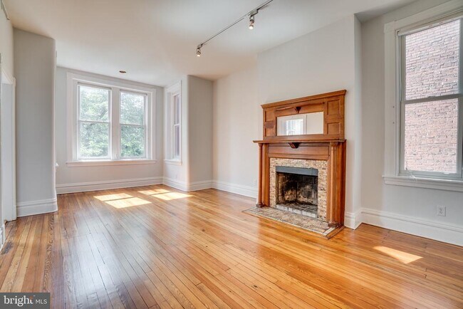 property at 1747 18th St NW