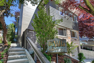 Villa Apartments in Seattle, WA - Building Photo - Building Photo