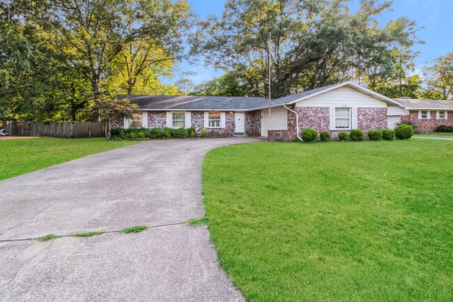 property at 1518 Lenore St