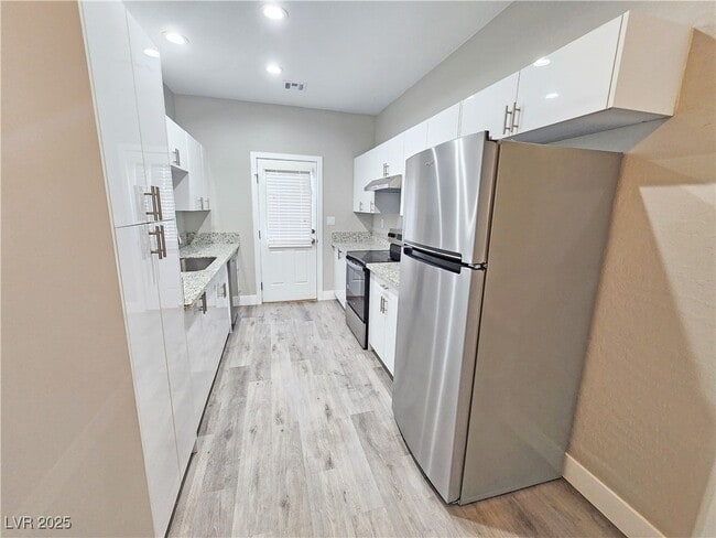 property at 1111 Sixshooter Ave