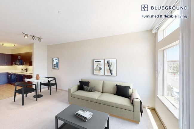 5200 Iron Horse Pkwy in Dublin, CA - Building Photo - Building Photo