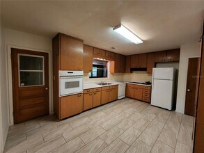 4421 Newberry Rd in Gainesville, FL - Building Photo - Building Photo