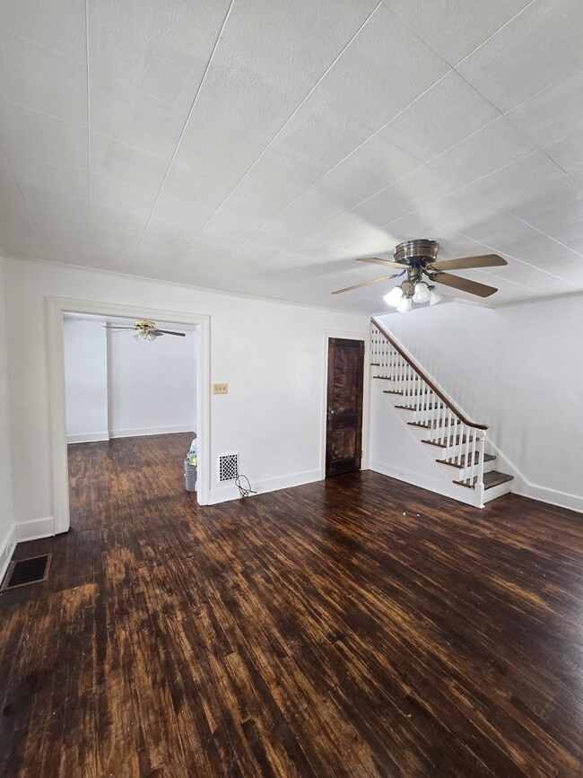 2532 Glen Terrace in Mount Penn, PA - Building Photo - Building Photo