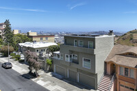 421-435 Buena Vista Ave E in San Francisco, CA - Foto de edificio - Building Photo