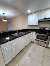 1547 Lake Crystal Dr in Royal Palm Beach, FL - Building Photo - Building Photo