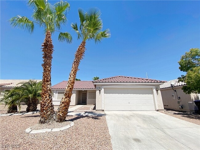 306 W Azure Ave