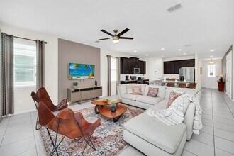 9009 Egret Mls Ter in Kissimmee, FL - Building Photo - Building Photo