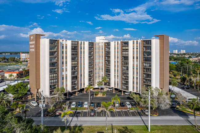 Paradise Island Towers in Treasure Island, FL - Building Photo - Building Photo