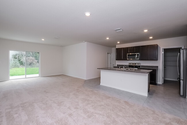 12409 Pagoda Pl in Tampa, FL - Foto de edificio - Building Photo