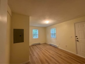 10 Smith Rd in Windham, ME - Building Photo - Building Photo