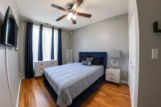 307 E 25th St in Chicago, IL - Building Photo - Building Photo