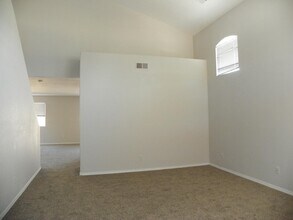 7801 Chaco Mesa Loop NW in Albuquerque, NM - Building Photo - Building Photo