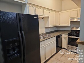 709 E 45th St in Austin, TX - Building Photo - Building Photo