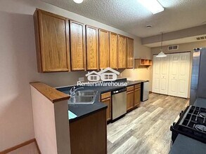 5070 Holly Ln N in Plymouth, MN - Building Photo - Building Photo