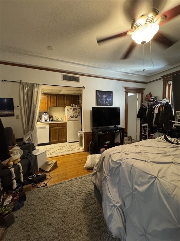 466 Commonwealth Ave, Unit 47 in Boston, MA - Building Photo - Building Photo
