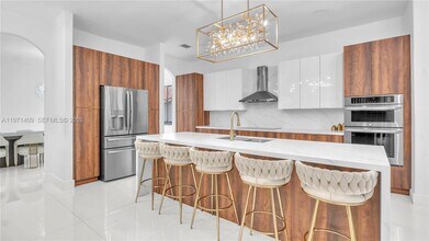 7803 SW 194th Terrace in Cutler Bay, FL - Building Photo - Building Photo