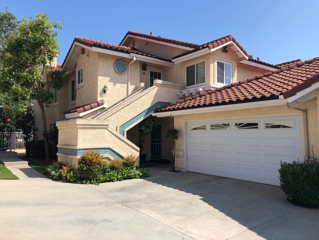 property at 16 Pantano