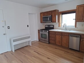 589 AVENUE A Ave in Bayonne, NJ - Building Photo - Building Photo