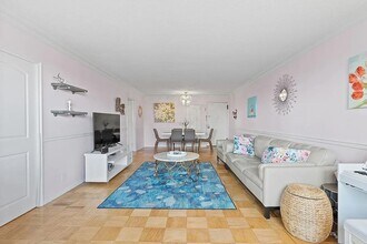 70-31 108th St in Queens, NY - Building Photo - Building Photo