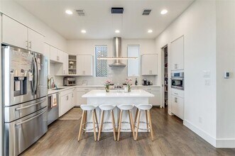 1961 Dowgate Ct in Dallas, TX - Building Photo - Building Photo