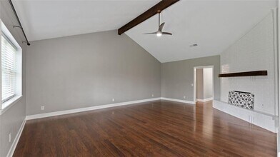 2714 W Fir St in Rogers, AR - Building Photo - Building Photo