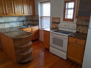 1140 Moorlands Dr in Richmond Heights, MO - Building Photo - Building Photo