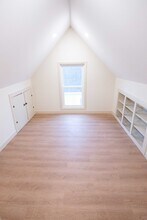 235 Mount Hope St, Unit B in Lowell, MA - Building Photo - Building Photo