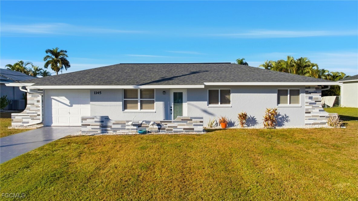 1145 SW 44th Terrace in Cape Coral, FL - Building Photo
