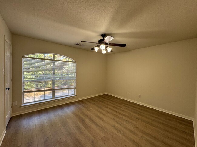 34 N Montfair Park Cir in Spring, TX - Building Photo - Building Photo
