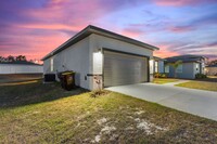 202 Hyacinth Ct in Poinciana, FL - Foto de edificio - Building Photo