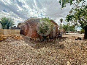 2045 S Avenida Planeta in Tucson, AZ - Building Photo - Building Photo