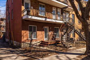 4481-4687 Messier St in Montréal, QC - Building Photo
