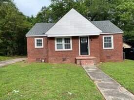 105 Northside Dr in Jackson, TN - Building Photo