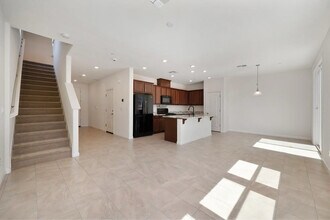 4600 Ocean Ln in Elk Grove, CA - Building Photo - Building Photo