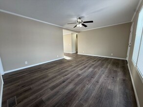 11986 Springbrook Ct in Romeo, MI - Foto de edificio - Building Photo