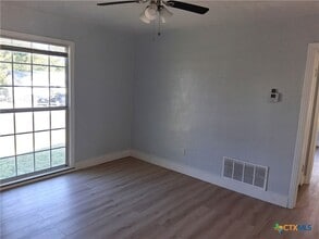 902 Evetts Rd, Unit 1341-104 in Killeen, TX - Building Photo - Building Photo