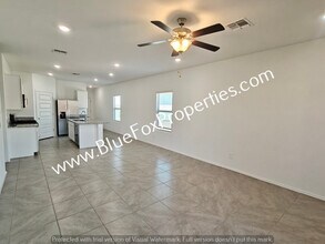 9380 W Huisache Trail in Marana, AZ - Building Photo - Building Photo