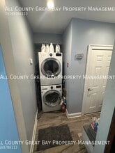 275 Ocean Ave in Islip, NY - Building Photo - Building Photo