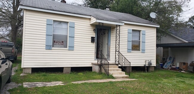 property at 3108 Wagner St