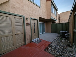 1644 Lomaland Dr in El Paso, TX - Building Photo - Building Photo