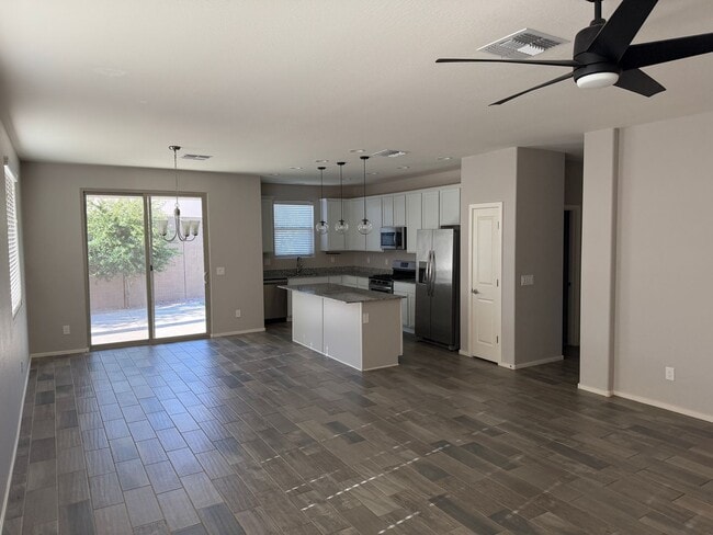 14377 W Hackamore Dr in Surprise, AZ - Building Photo - Building Photo