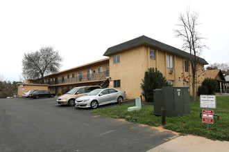 Range Apartments in Ramona, CA - Building Photo - Building Photo