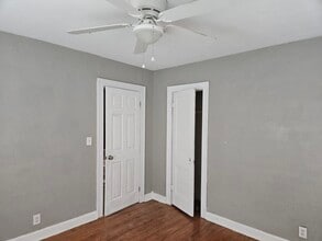 1503 N Broadway Ave in Shawnee, OK - Foto de edificio - Building Photo