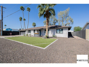 3320 N Granite Reef Rd in Scottsdale, AZ - Foto de edificio - Building Photo