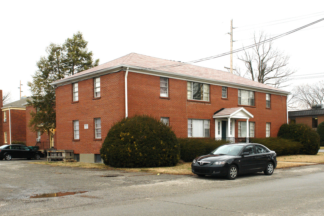 3821 Nanz Ave in Louisville, KY - Building Photo