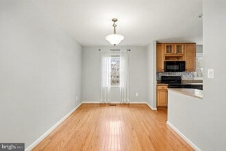 3274 Applegate Ct in Annandale, VA - Building Photo - Building Photo