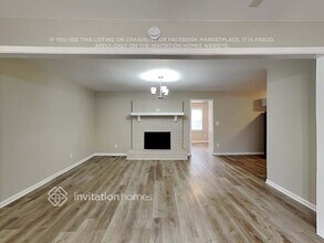 954 Pine Roc Way in Stone Mountain, GA - Foto de edificio - Building Photo