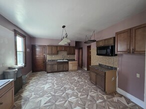 80 Gladstone St in Buffalo, NY - Building Photo - Building Photo