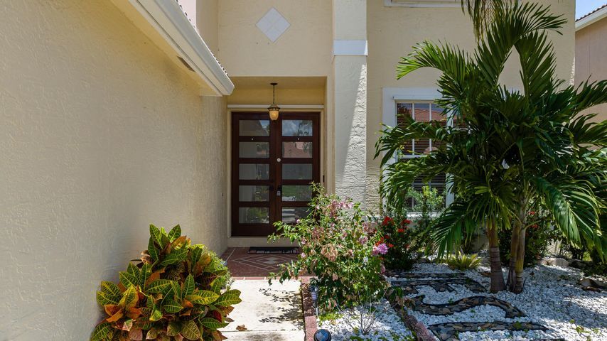 7000 Chesapeake Cir in Boynton Beach, FL - Building Photo