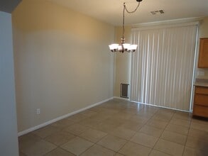 3928 Yang Ct in Las Vegas, NV - Building Photo - Building Photo